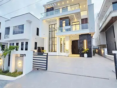 5 Bedroom Apartment — Lekki, Lagos