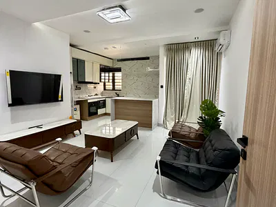 Brand Newluxury Furnished 1 Bedroom Apartment with Inverter+ Gym+pool — Lekki, Lagos