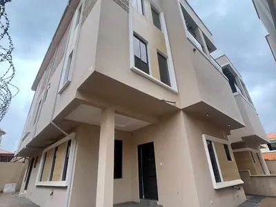 Prestigious 5 Bedroom Detached Duplex — Ikeja, Lagos
