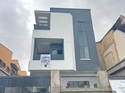 Magnificent 5 Bedroom Detached Duplex — Ikeja, Lagos
