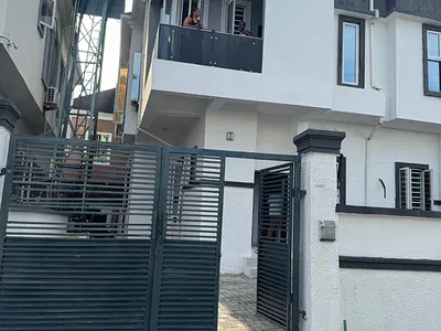 Mini Flat (Room and Parlour) Upstairs — Lekki, Lagos