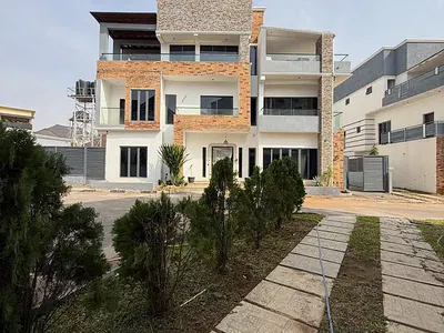5 Bedroom Detached Duplex — Katampe, Abuja