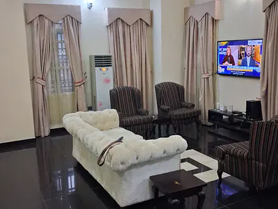 Luxurious 4 Bedroom Bungalow Ensuite — Odehi Street, Magboro, Ogun