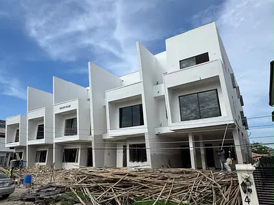 Newly Built 4 Bedroom Terraced Duplex with Rooftop and BQ — Gbagada, Lagos