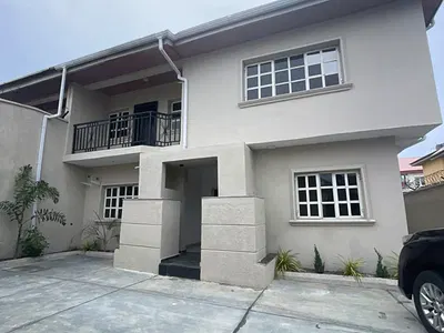 Self Seevice 3 Bedroom House with Kitchen — Lekki, Lagos