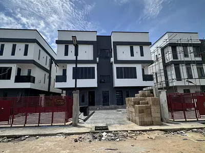 Contemporary 3 Bedroom Apartment with Elevator in Vibrant Location — Lekki Phase 1, Lekki, Lagos