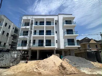 Well Finished 2 Bedroom Flat with Swimming Pool & Elevator — Lekki, Lagos