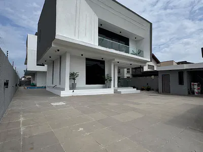 5 Bedroom Duplex with Elevator, Cinema and Pool — Lekki, Lagos