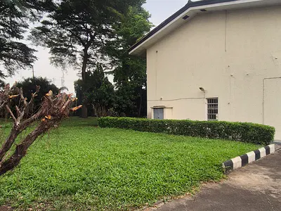 Massive 4 Bedroom Fully Detached Duplex with 2 Rooms BQ in G-Cappa Est — G-Cappa Estate Maryland Lagos, Maryland, Lagos