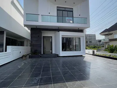 5 Bedroom Detached Duplex — Lekki, Lagos