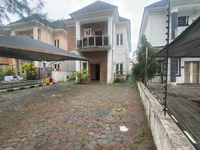 Luxury 5 Bedroom Detached Duplex with BQ — Lekki, Lagos