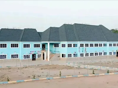 School Commercial Property with 40 Classrooms — Sunnyville, Apo, Abuja