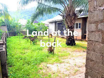 3 Bedroom Bungalow + 4 Unit Uncompleted 1 Bedroom Flat Negotiable — Oworo Estate, Lokoja, Kogi
