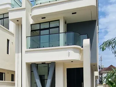 Exquisite 5 Bedroom Detached Duplex with BQ, Rooftop Terrace & Cinema — Lekki Phase 1, Lekki, Lagos