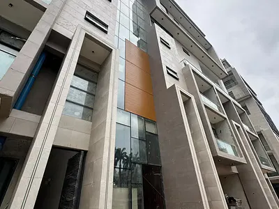 Spacious Newly Built 4 Bedroom Penthouse Apartment with 2 Room BQ — Ikoyi, Lagos