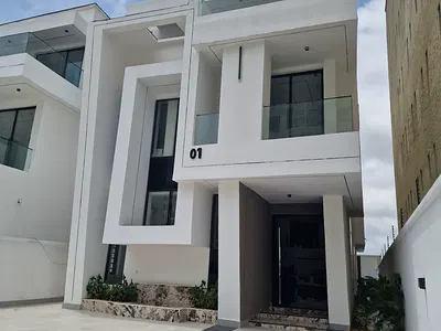 5 Bedroom Fully Detached Duplex with Gym Room, BQ, Cinema, Etc. — Lekki Phase 1, Lekki, Lagos