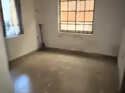 A Relatively New and Standard 2 Bedroom Apartm — Shomolu, Lagos