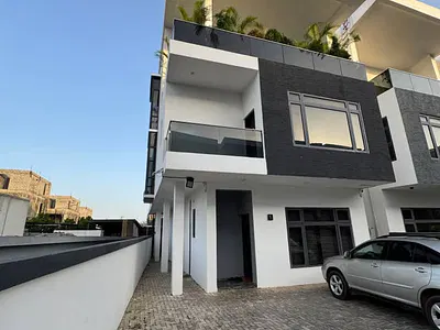 5 Bedroom Terraced Duplex with BQ
