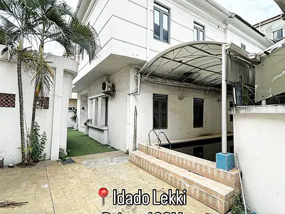 5 Bedroom Detached Duplex — Lekki, Lagos