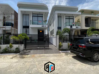 5 Bedroom Detached Duplex with BQ — Lekki, Lagos