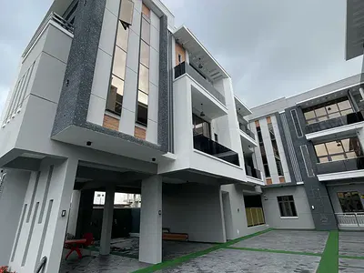 2 Bedroom Flat / Apartment with Pool and Gym — Ajah, Lagos