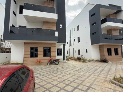 5 Bedroom Detached Duplex + BQ & Rooftop Lounge — Asokoro District, Abuja