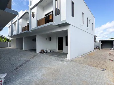 4 Bedroom Terrace Duplex Corner Piece (Distressed Sales) — Estate Around Ojaja Mall & 5M Drive From Abraham Adesanya, Ajah, Lagos