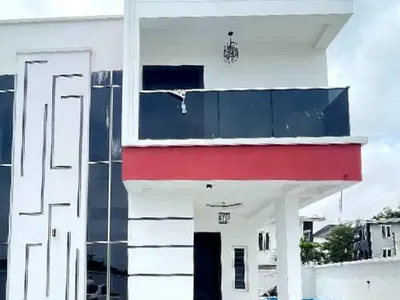6 Bedroom Fully Detached House — Lekki, Lagos