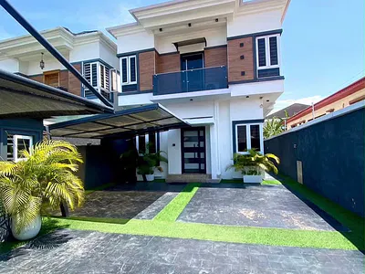 5 Bedroom Fully Detached Duplex — Lekki, Lagos