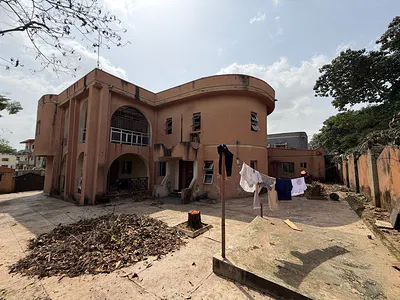 6 Bedroom Detached Duplex with 2 Rooms BQ — Wuse 2, Abuja