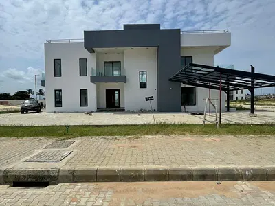 6 Bedroom Detached Residence — Maiyegun Beach Estate, Lekki, Lagos