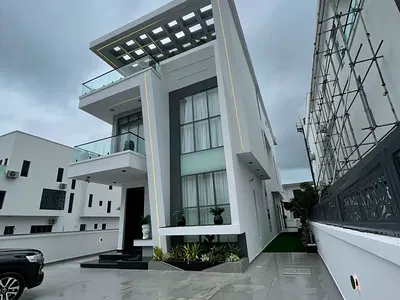 5 Bedroom Fully Detached Duplex with Pool ‍️ and BQ — Lekki, Lagos