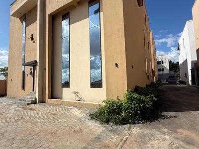 Luxury 6 Bedroom Detached Duplex — Maitama District, Abuja