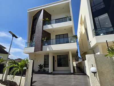 Luxurious 5-Bedrooms Fully Detached Duplex with BQ — Lekki, Lagos