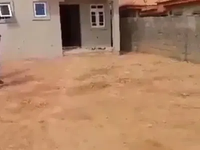 For Luckiest Buyer, Super Distress Sale, 4 Bedrooms Fully Detached Duplex — Behind Amac Market Area, Lugbe District, Abuja