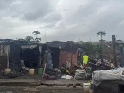 13,000SQM Land in a Strategic Location. — Amuwo Odofin, Lagos