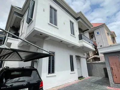 Spacious 1-Bedroom Shared Apartment — Orchid Road, Lekki, Lagos, Lekki, Lagos