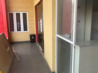 Available Shop/Office Space — Ogui Road, Enugu, Enugu