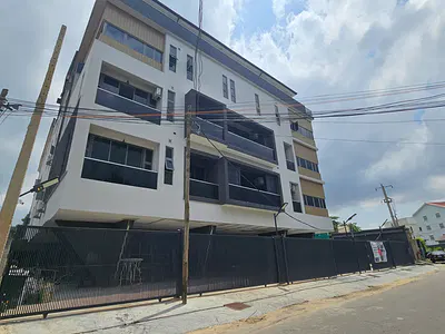 Brand-New and Smart 4 Bedroom Apartment with a Room BQ — Shonibare, Onigbongbo, Maryland, Lagos