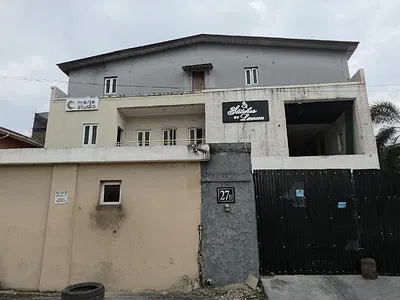 Land with Old Structure — Off Admirality Way, Lekki Phase 1, Lekki, Lagos