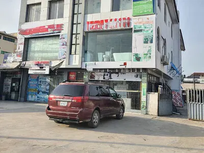 Plaza Sitting on 840 SQM of Land — Lekki, Lagos
