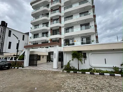 Luxury 3 Bedroom Apartment with Ensuite Rooms — Lekki Phase 1, Lekki, Lagos
