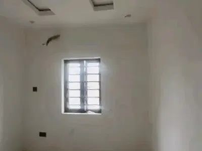 A Standard Up Floor Mini Flat — Shomolu, Lagos