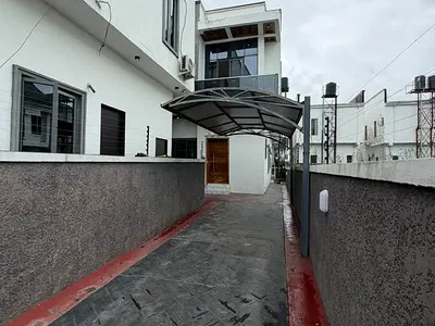 Stunning 4 Bedroom Detached Duplex with BQ — Lekki, Lagos