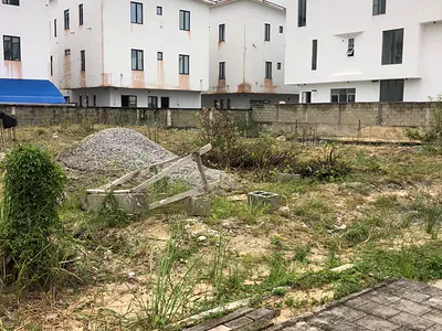 Uncommon 800SQM Dry Plot of Land — Hampton Bay Estate, Ikate, Lekki, Lagos