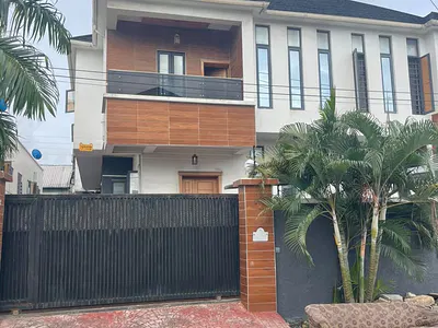 Exquisitely 4 Bedroom Duplex with a BQ on Distress Sale — Lekki, Lagos