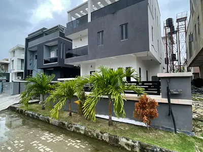 Luxury 5 Bedroom Fully Detached Duplex with BQ — Lekki, Lagos