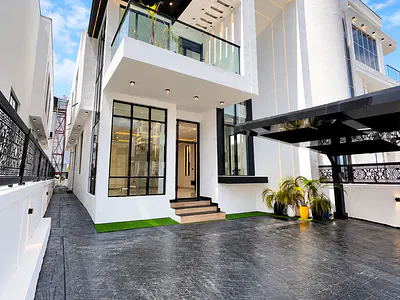 5 Bedroom Fully Detached Duplex — Lekki, Lagos