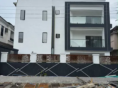 3.bedroom Apartment — Lekki, Lagos