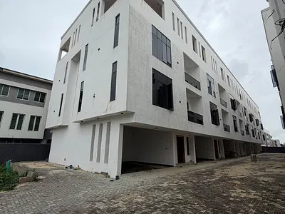 4 Bedroom Terrace — Lekki, Lagos